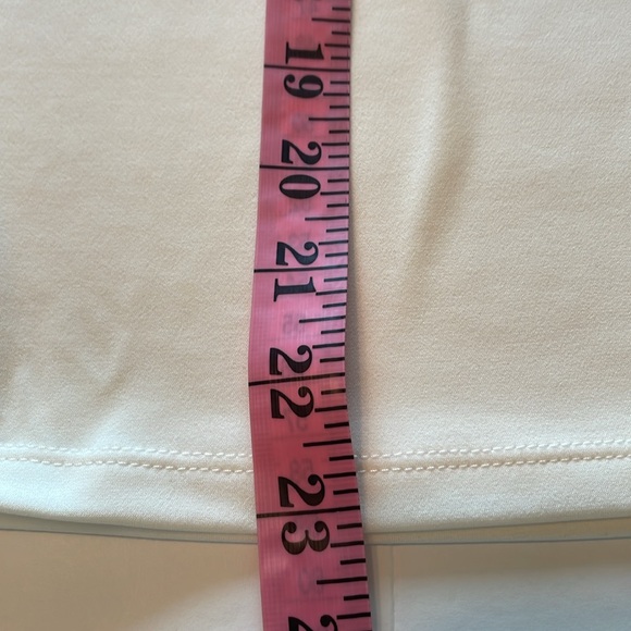 Chico’s Swirled Lace Flutter-Sleeve Top Size 4 - Picture 10 of 10